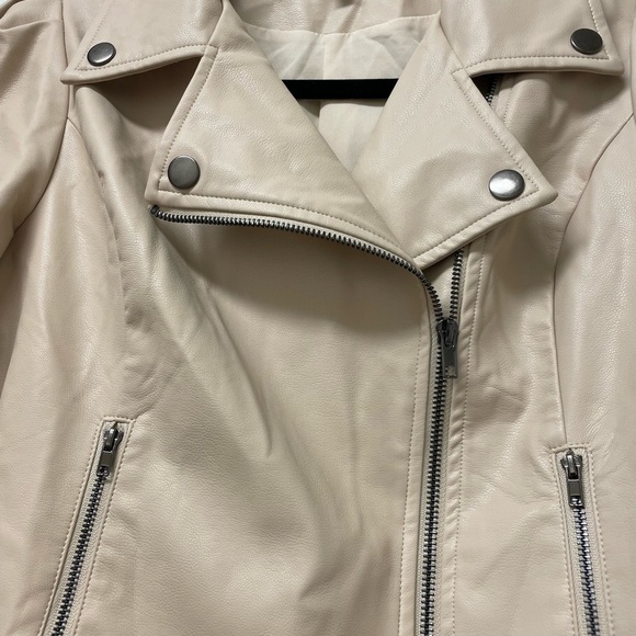 Lulus Pretty Powerful Beige Vegan Leather Puff Sleeve Moto Jacket - Picture 9 of 12
